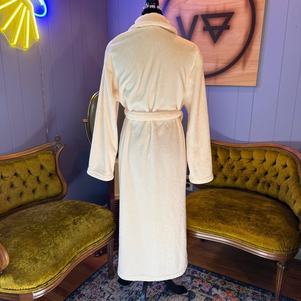 Vintage 90s Laura Ashley Cream Plush Robe Size S/M - Picture 4 of 6